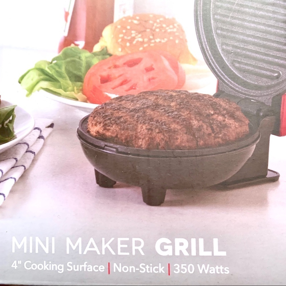 DASH Mini Maker Portable Grill Machine + Pan - Picture 2 of 3